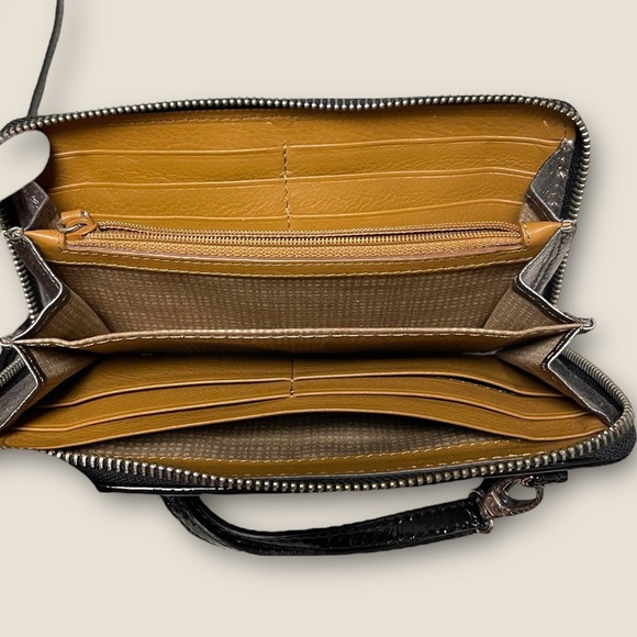 Brighton Wallet/Purse GUC - Picture 5 of 8